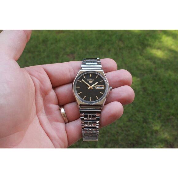 Vintage 1970 Seiko Automatic Mens Silver Watch W/daydate & Gold accents - Picture 3 of 8